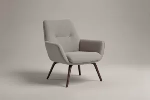 Fotorealistisches 3D-Modell eines Designer-Sessels in einem Rendering-Studio